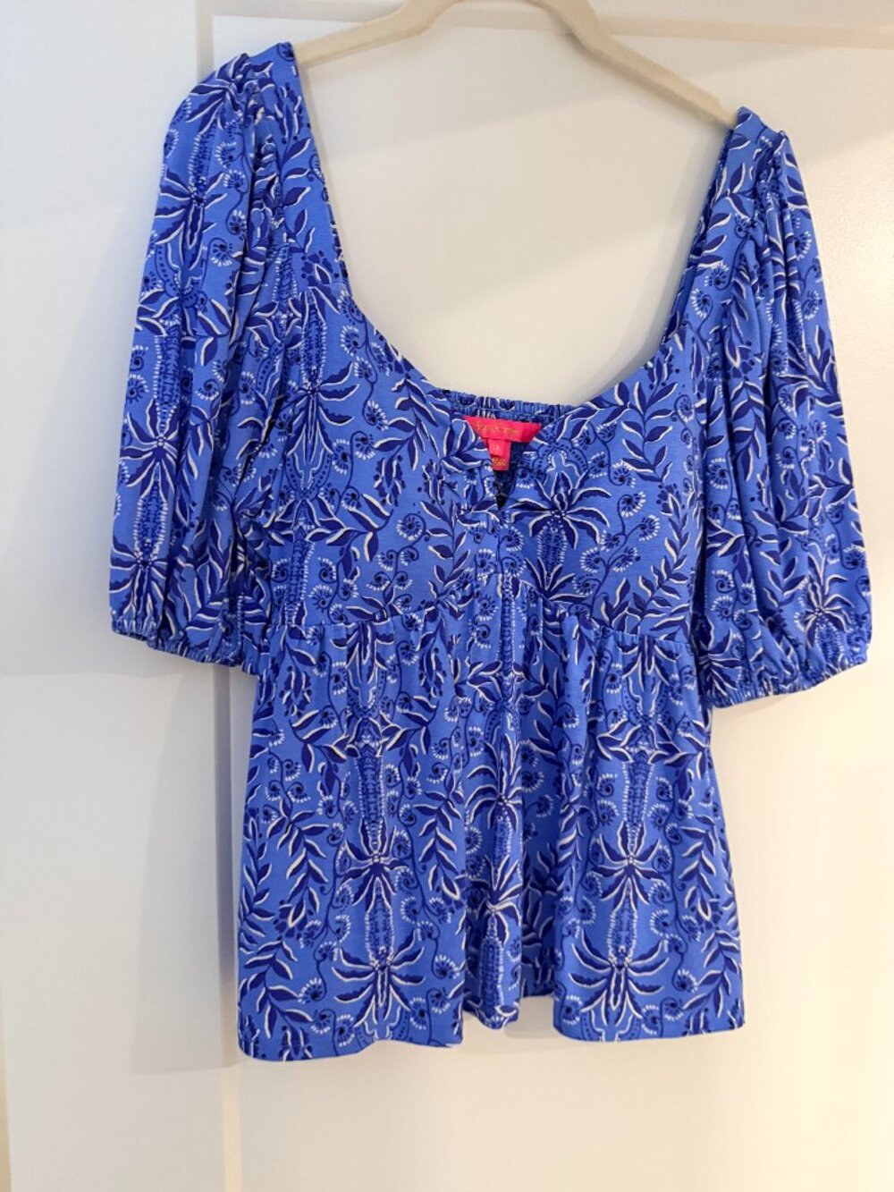 Never worn Lilly Peasant Top